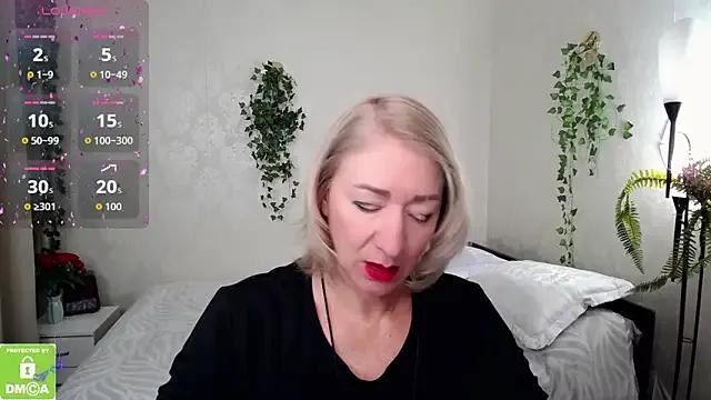 Freechat hunters_woman on StripChat