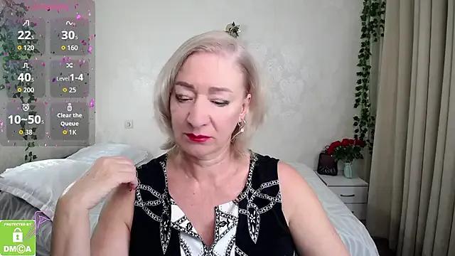 Freechat hunters_woman on StripChat