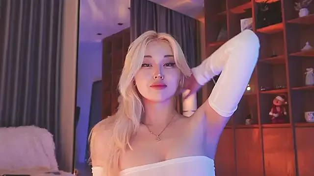 Freechat hyun_chia on StripChat