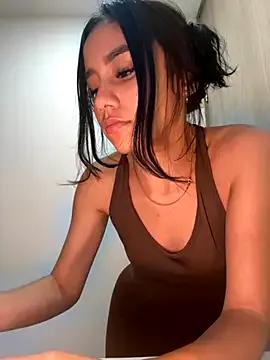 Freechat ISABELFORYOU1 on StripChat