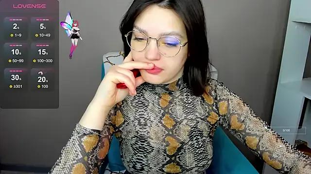 StripChat Karina_Kellyy is Freechat Karina_Kellyy — show legs