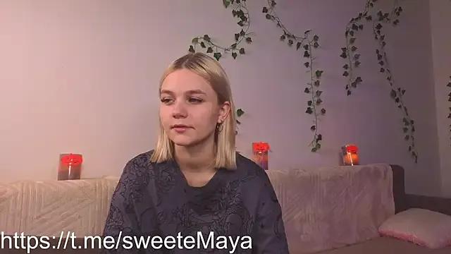 Private KelleDomin on StripChat