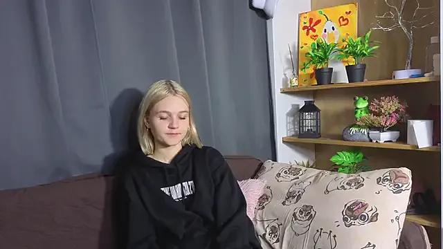 Private KelleDomin on StripChat