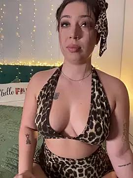 Freechat KimArts on StripChat