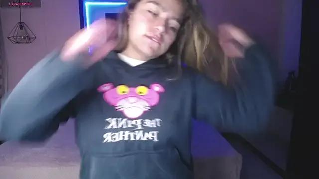 Kitten_Cam on StripChat 