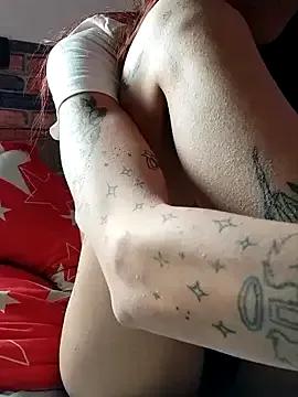 Kriszty_baby26 — nagy dildo kutya pozba elvezesig