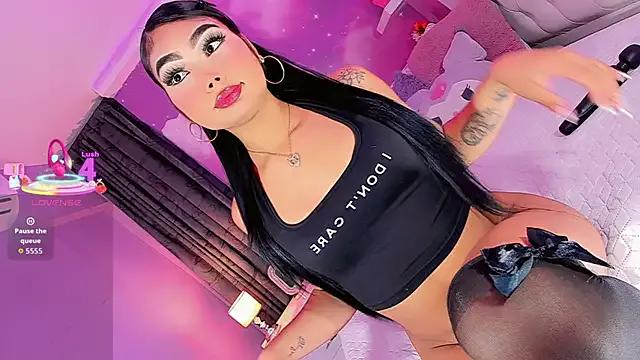 Freechat LanaOrtiiz on StripChat