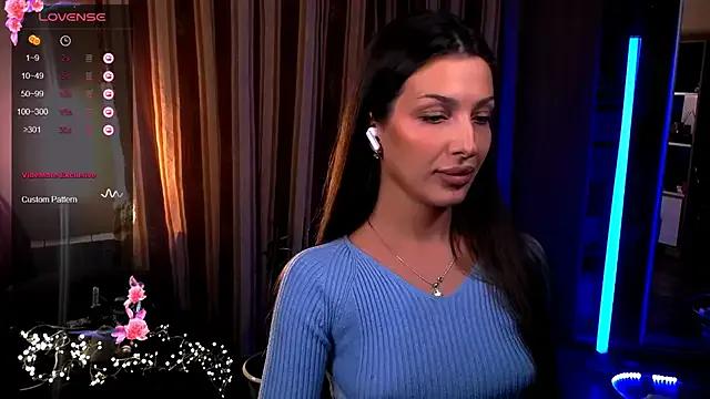 Freechat Laura_Bess on StripChat