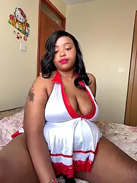 Freechat Linah___ on StripChat