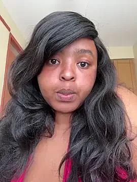 Freechat Linah___ on StripChat