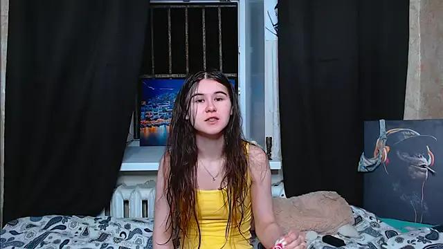 Freechat litle_owl on StripChat