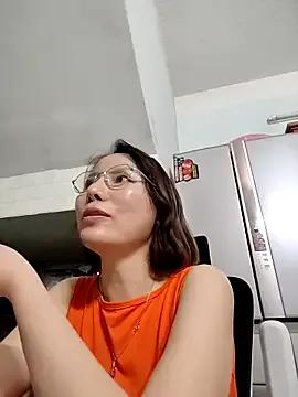 Freechat Liveryta on StripChat