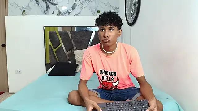 Freechat LONDON_BOYS1 on StripChat