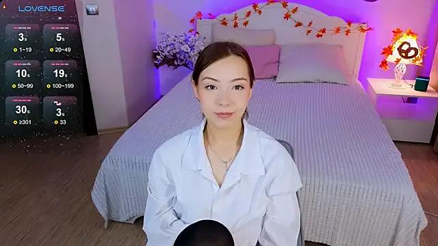 LumMina on StripChat 