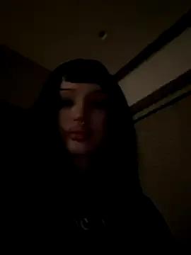 Freechat madelinexx on StripChat