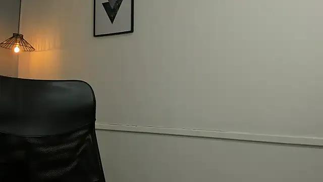 StripChat Maite_black is Freechat Maite_black — Spanks + oil + fingers in my pussy