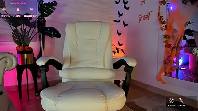 Freechat mariablonde on StripChat