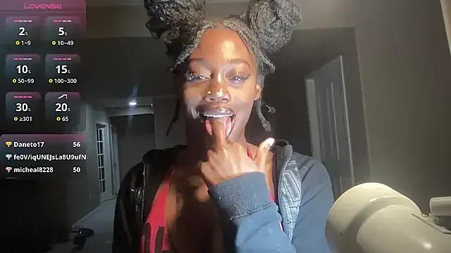 Freechat maskedgirl5005 on StripChat