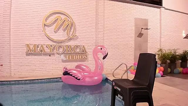 Freechat Maxim-Walker on StripChat