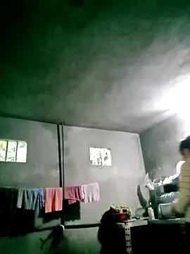 Maymay0033 on StripChat 