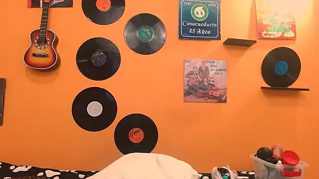 Freechat meisevil77 on StripChat