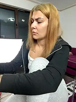 Freechat MiaKiittyy on StripChat