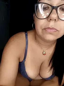 Freechat MilfTentasion on StripChat