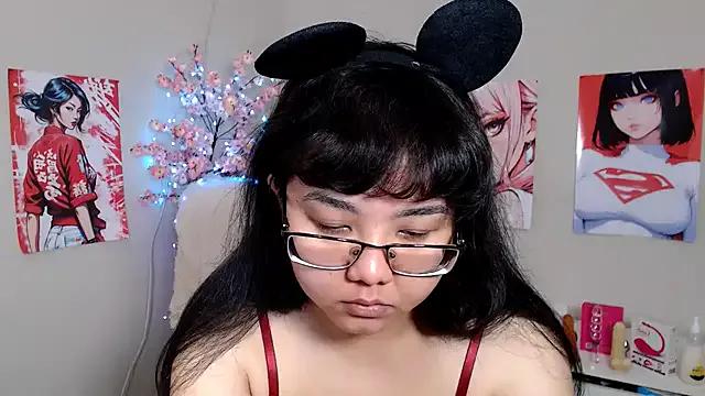 Freechat Moertomlly on StripChat