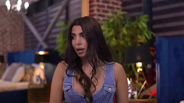 Freechat NicoleCellini on StripChat