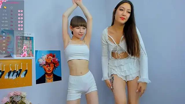 Freechat PearlMystic on StripChat