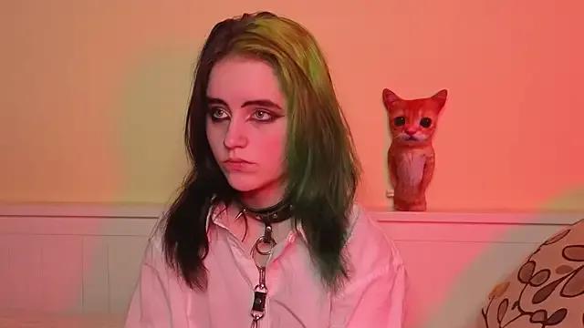 Freechat PortiaHedge on StripChat