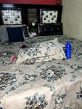 Freechat PRIYA_22 on StripChat