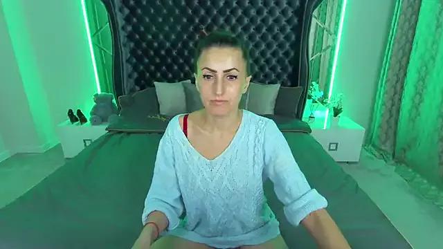 Rebecca_Diamond on StripChat 