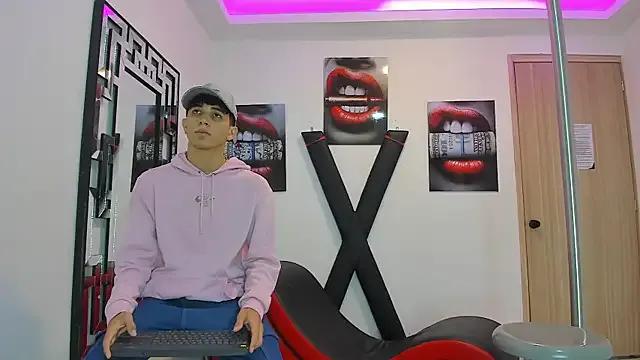 Freechat RED_EMPIRE on StripChat