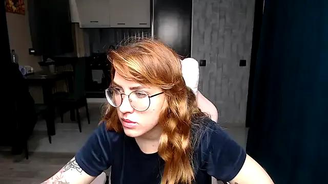 StripChat Reginasmilee is Freechat Reginasmilee — NAKED