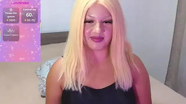 Freechat rosebelle11111 on StripChat