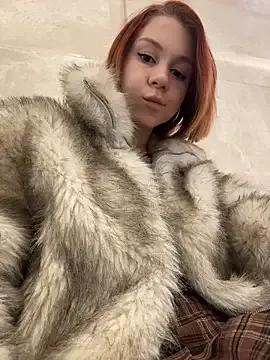 RosieSecret — put me in doggy to shake ass close up