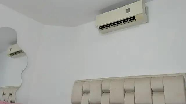 Freechat Roxy-Smith on StripChat