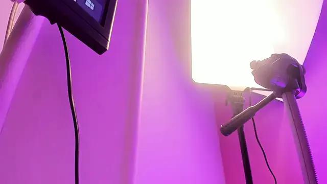 Freechat ScarletGV on StripChat