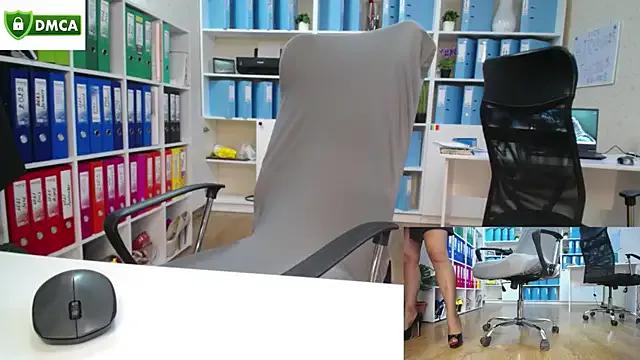 Freechat secret-office on StripChat