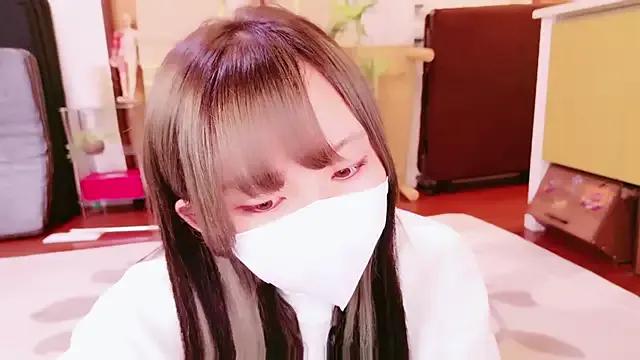 Freechat senachinnn on StripChat