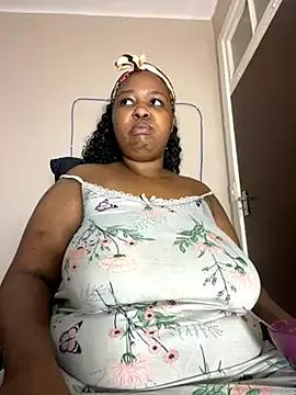 SEXYBOOBS21D's avatar