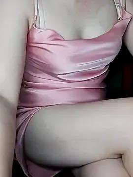 Group Show-body on StripChat