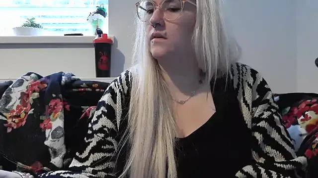 Freechat Sizzling_Indie36 on StripChat