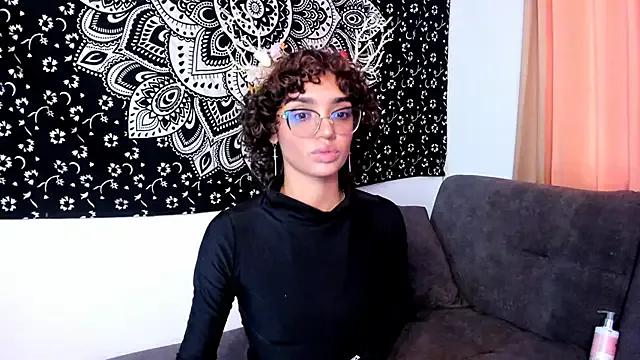 Freechat slutty_venus on StripChat