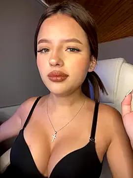 Private Sofia18_pinkk on StripChat