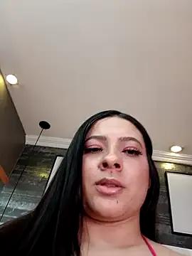 Freechat SophieCurves on StripChat