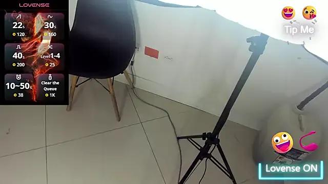 Freechat sweet__vanessa1 on StripChat