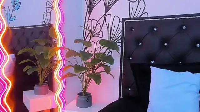 Freechat Sweet_Ariadna_ on StripChat