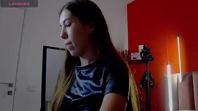 Freechat SweetySonya on StripChat